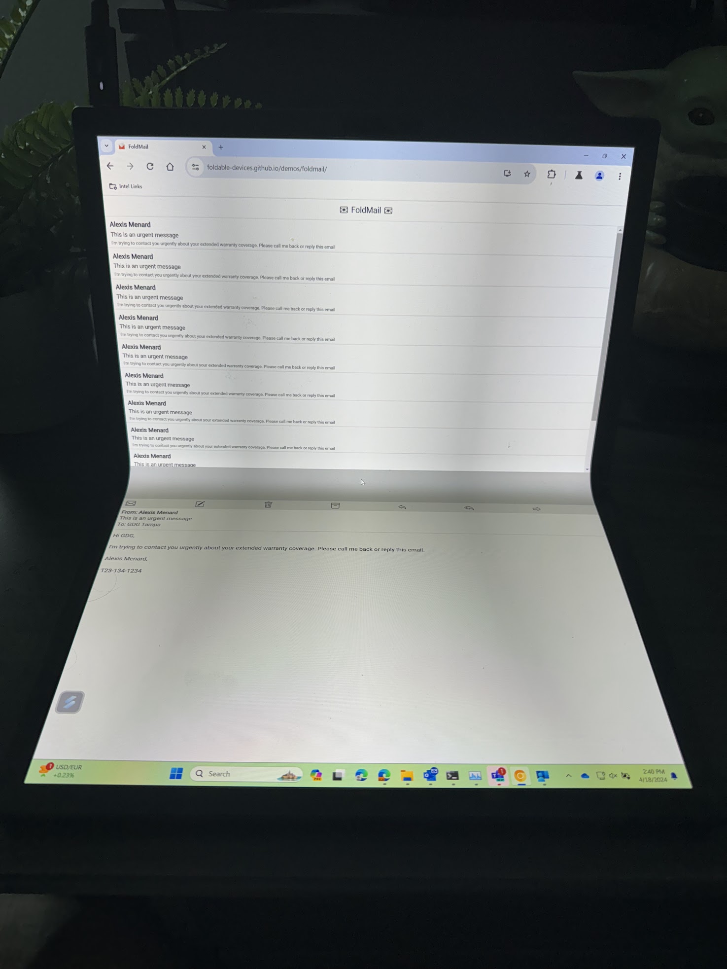 picture of a Asus Zenbook Fold running the fold mail demo